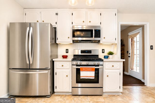 29 Whistle Stop Drive SW, Cartersville, GA 30120