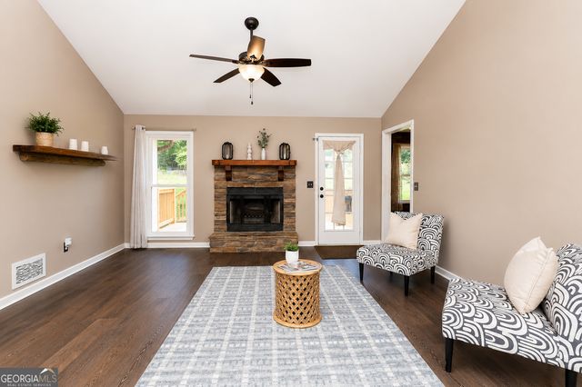 29 Whistle Stop Drive SW, Cartersville, GA 30120