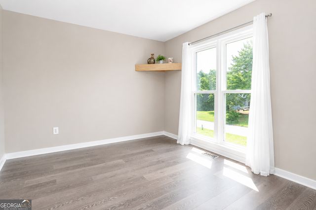 29 Whistle Stop Drive SW, Cartersville, GA 30120