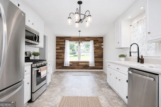 29 Whistle Stop Drive SW, Cartersville, GA 30120