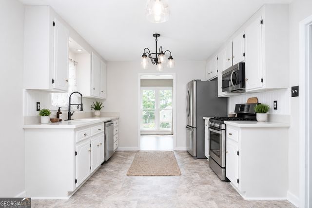 29 Whistle Stop Drive SW, Cartersville, GA 30120