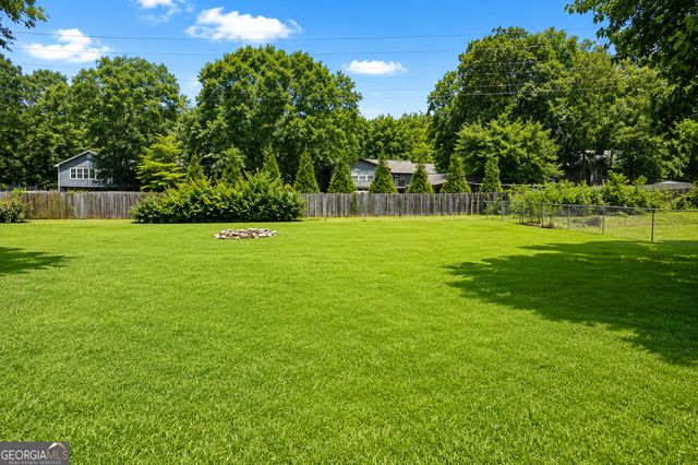 29 Whistle Stop Drive SW, Cartersville, GA 30120
