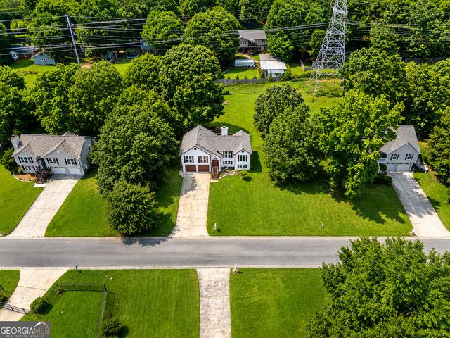 29 Whistle Stop Drive SW, Cartersville, GA 30120