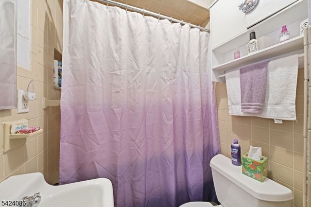 27 Longview St, West Orange Twp., NJ 07052