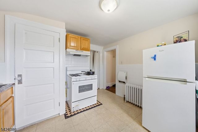 27 Longview St, West Orange Twp., NJ 07052