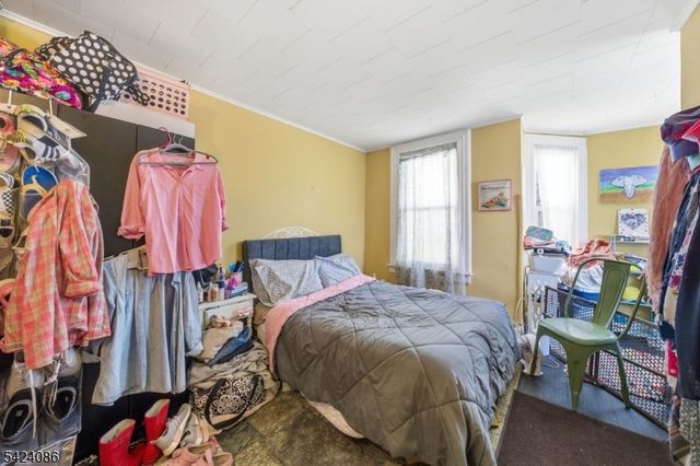 27 Longview St, West Orange Twp., NJ 07052