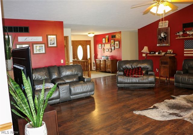 9280 Rochester Road, Minerva, OH 44657