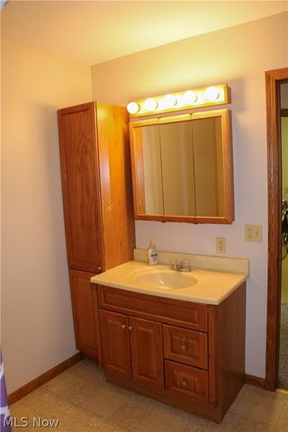 9280 Rochester Road, Minerva, OH 44657