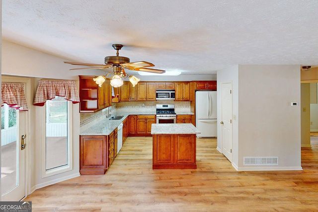3015 Seagull Drive, Duluth, GA 30096