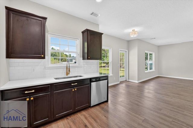 1232 Peacock Trail, Hinesville, GA 31313