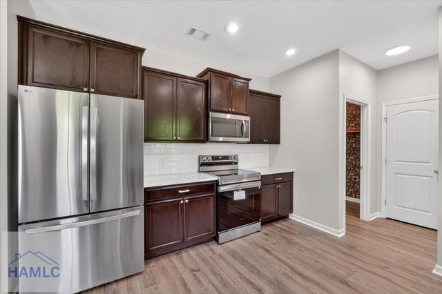 1232 Peacock Trail, Hinesville, GA 31313