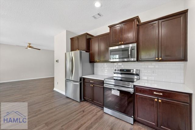 1232 Peacock Trail, Hinesville, GA 31313