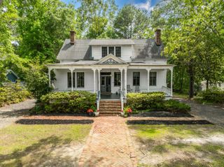 204 E 4th South Street, Summerville, SC 29483