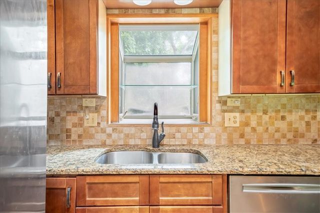 6908 Millridge Street, Shawnee, KS 66218
