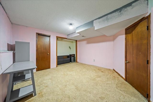 6908 Millridge Street, Shawnee, KS 66218
