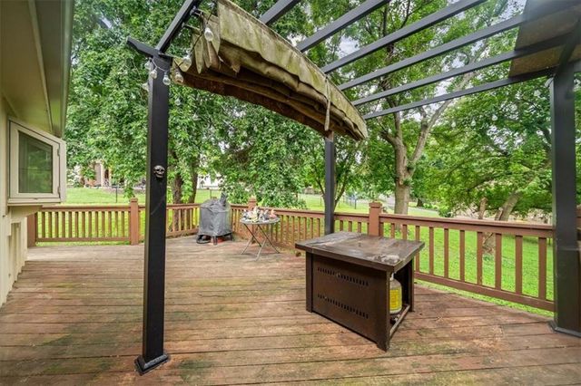 6908 Millridge Street, Shawnee, KS 66218