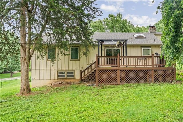 6908 Millridge Street, Shawnee, KS 66218