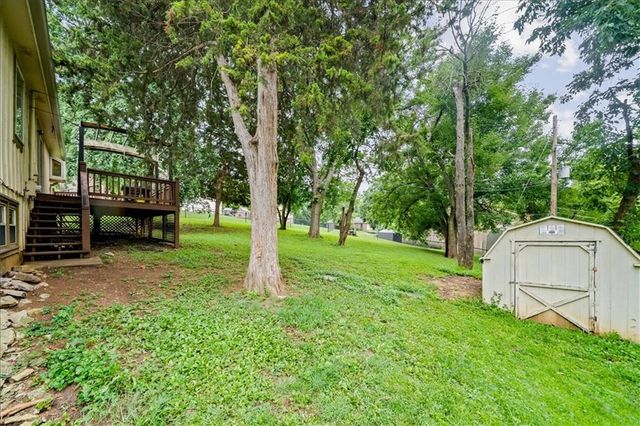 6908 Millridge Street, Shawnee, KS 66218