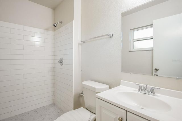 104 LIGHTER LOG LANE, Auburndale, FL 33823