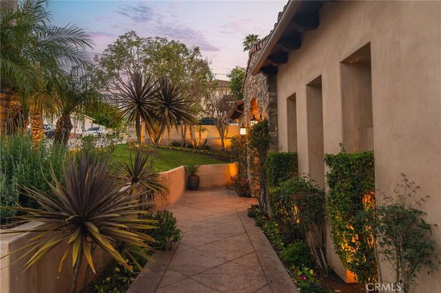 113 S Herrin, Manhattan Beach, CA 90266