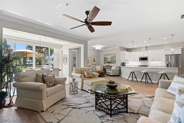 1540 Clermont DR 103, Naples, FL 34109