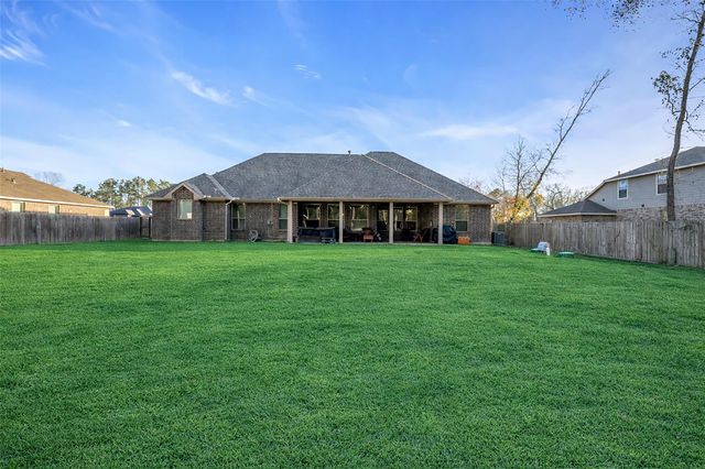 446 Road 66111, Dayton, TX 77535