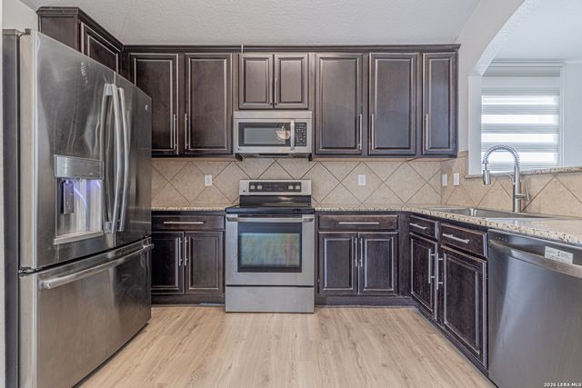 7502 COPPER LK, Converse, TX 78109