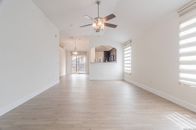 7502 COPPER LK, Converse, TX 78109