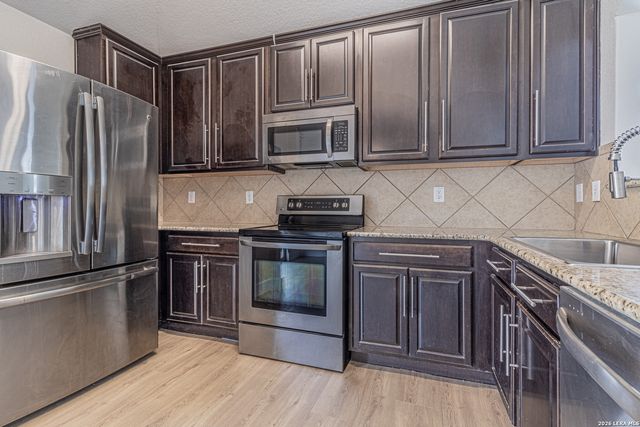 7502 COPPER LK, Converse, TX 78109