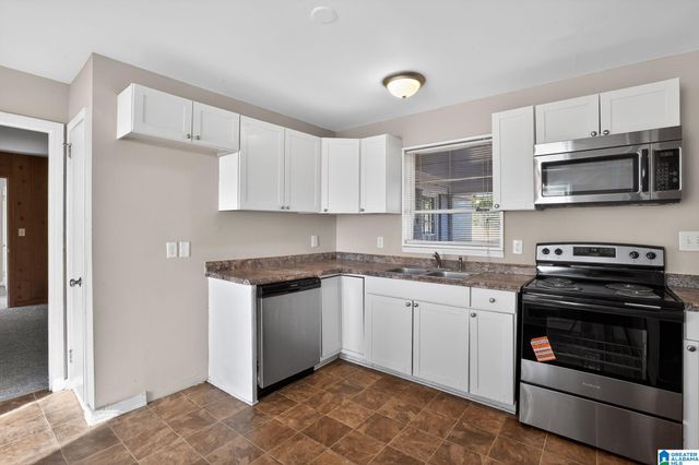 825 FOWLER CR, Birmingham, AL 35215