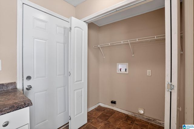 825 FOWLER CR, Birmingham, AL 35215