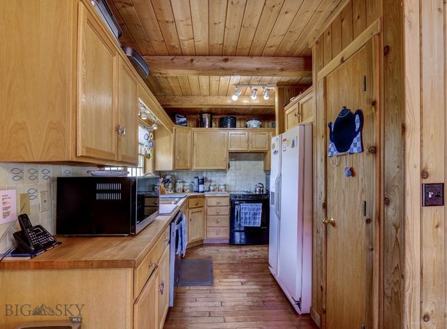 54 Torry Rd, Cameron, MT 59720