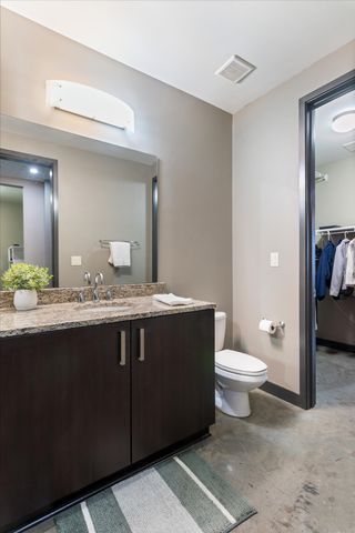 1510 Demonbreun St Apt 706, Nashville, TN 37203