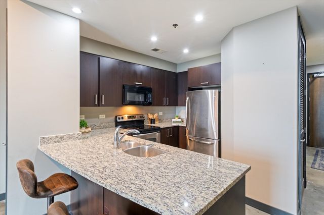 1510 Demonbreun St Apt 706, Nashville, TN 37203