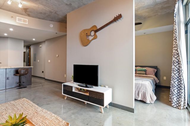 1510 Demonbreun St Apt 706, Nashville, TN 37203