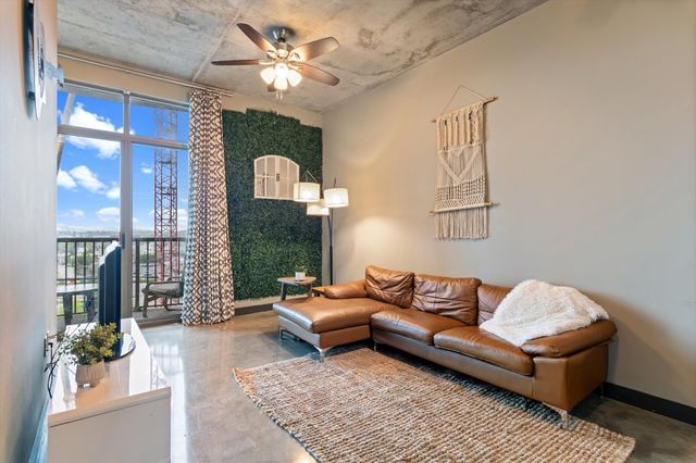 1510 Demonbreun St Apt 706, Nashville, TN 37203