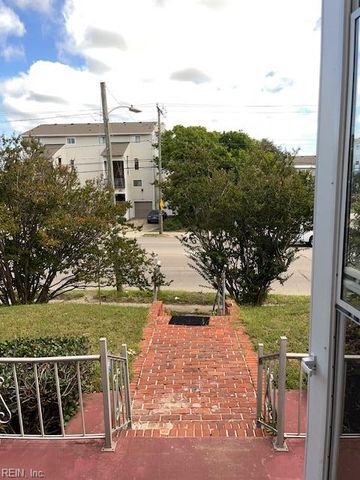 1607 E Ocean View AVE, Norfolk, VA 23503