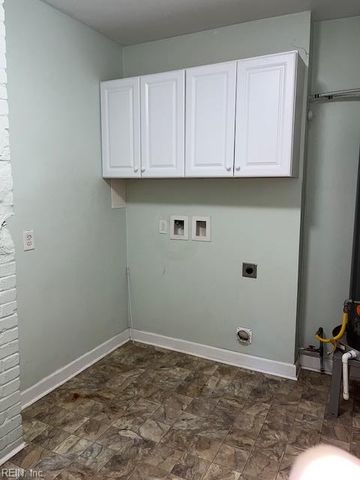 1607 E Ocean View AVE, Norfolk, VA 23503