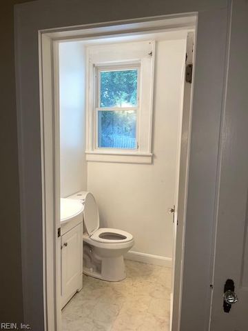 1607 E Ocean View AVE, Norfolk, VA 23503