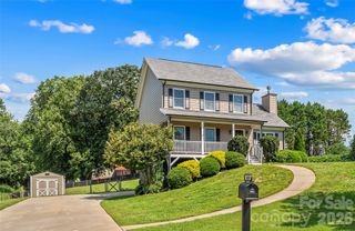 1688 Buffett Circle, Hickory, NC 28602