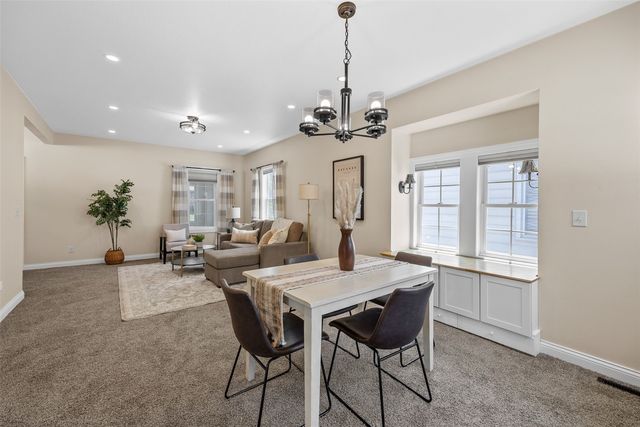 716 8th Street SW, Cedar Rapids, IA 52404