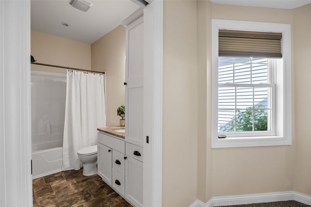 716 8th Street SW, Cedar Rapids, IA 52404