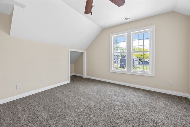 716 8th Street SW, Cedar Rapids, IA 52404