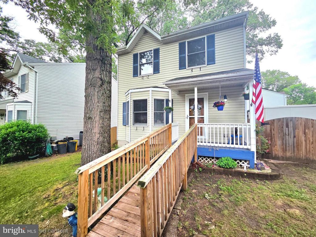 7853 FERNHILL AVE, Pasadena, MD 21122