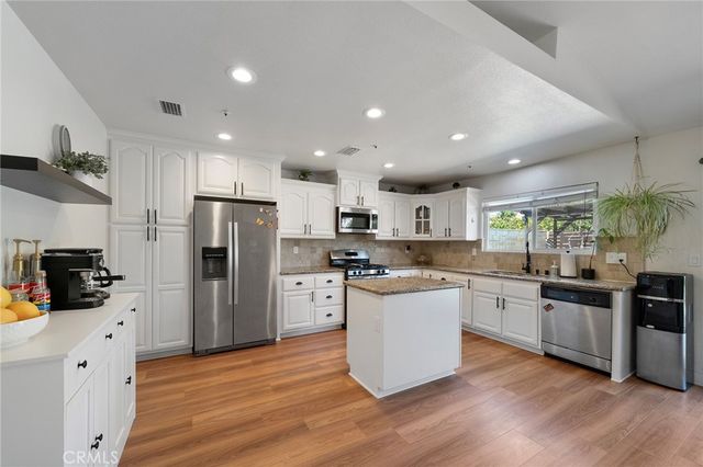 8871 Grace Street, Fontana, CA 92335
