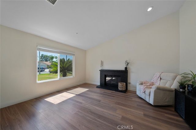 8871 Grace Street, Fontana, CA 92335