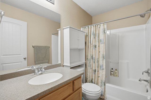 7063 W DRY SYCAMORE LN, West Jordan, UT 84081