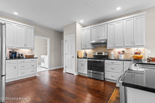 1612 Church Side Dr, Goshen, KY 40026