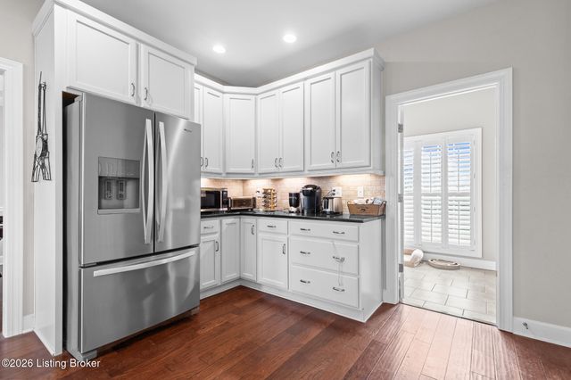 1612 Church Side Dr, Goshen, KY 40026