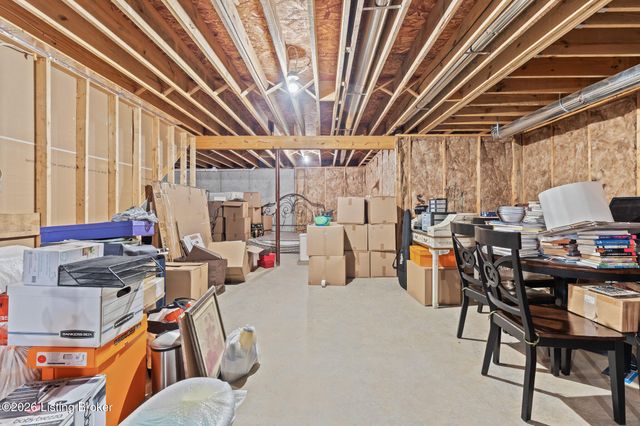 1612 Church Side Dr, Goshen, KY 40026